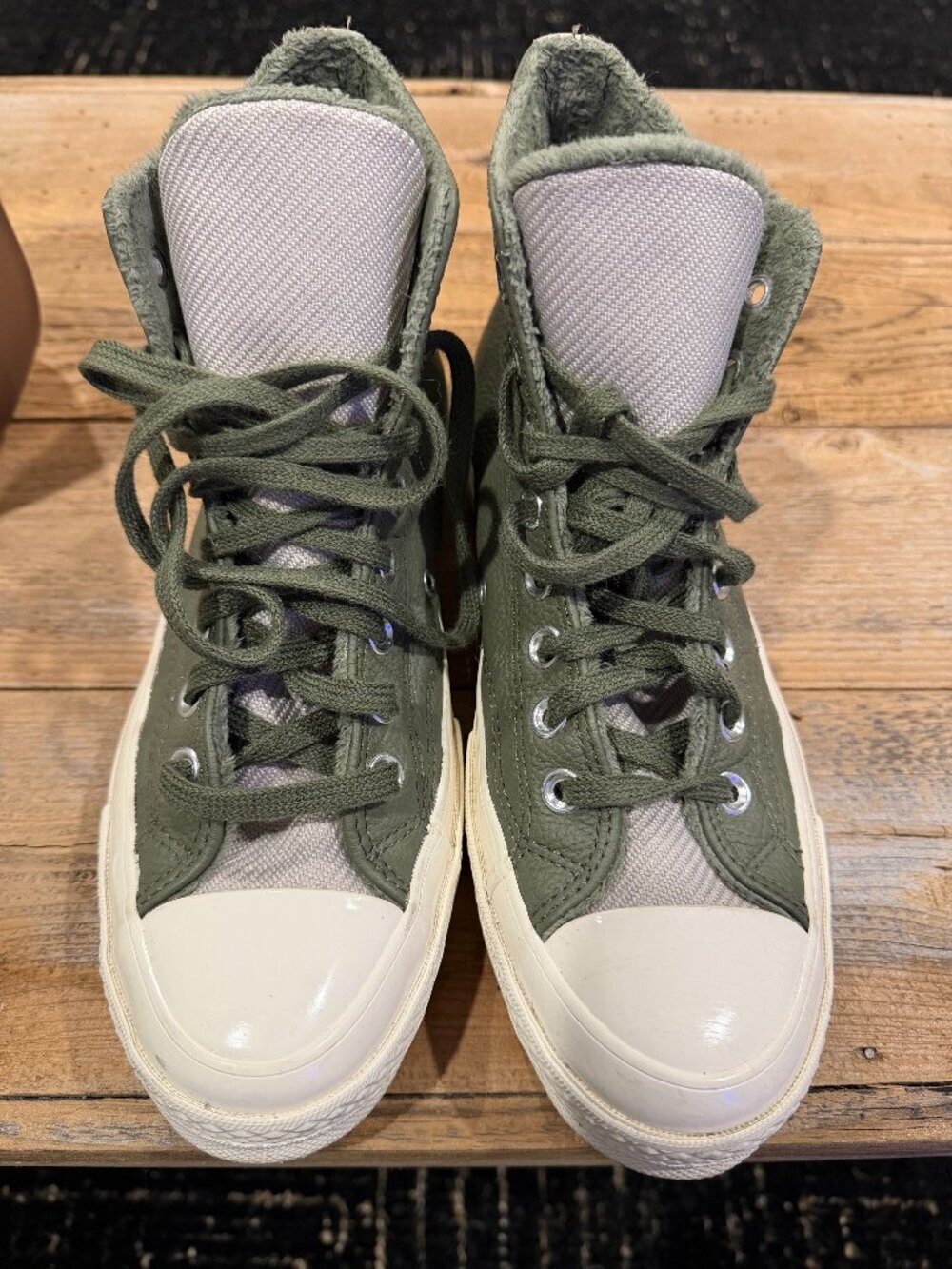 Converse Chuck Taylor All Star Leather High Tops Olive Green Faux Fur Lined